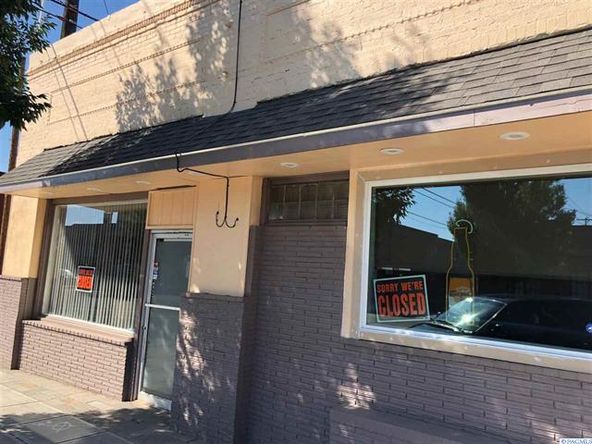 116 Division St, Grandview, WA 98930